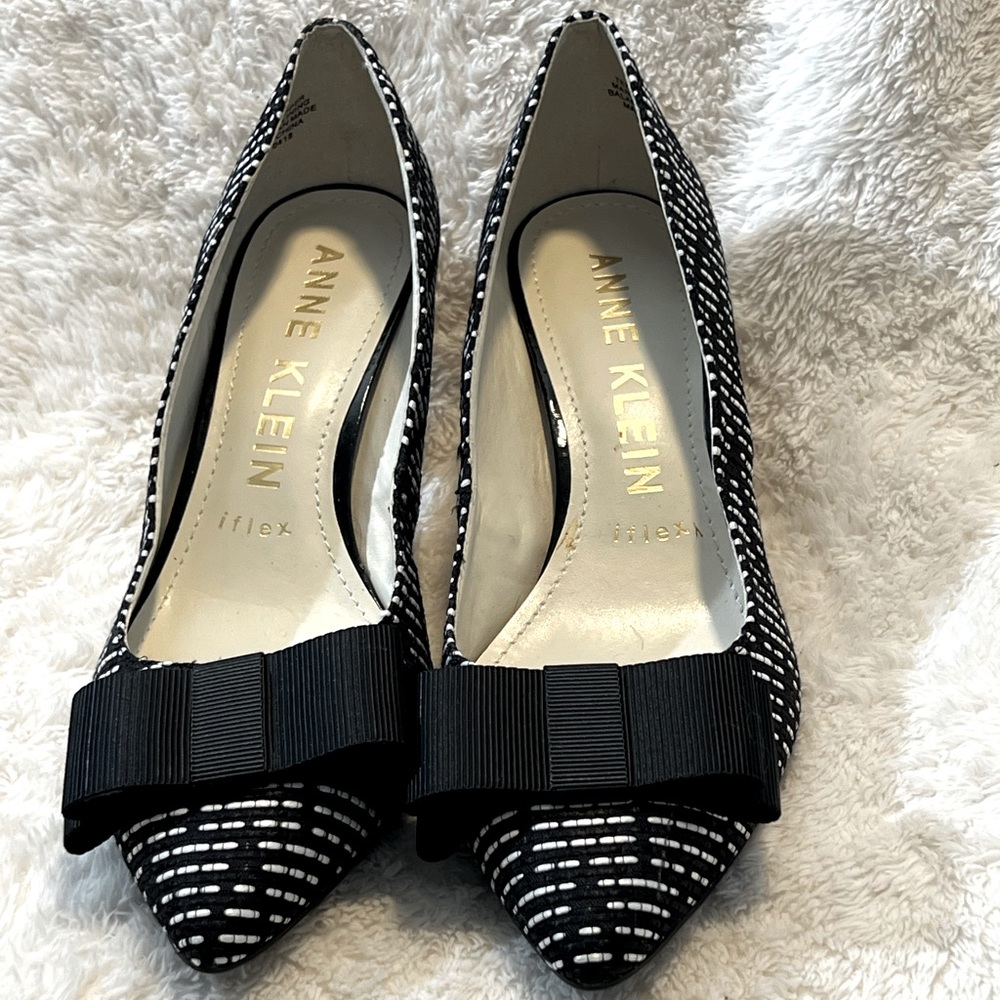 Ann Klein flex pointed heels size 7.5‘M